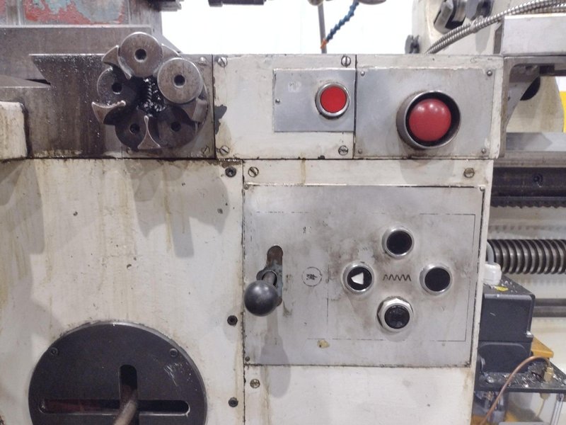 TOS MODEL #SUS-80 ENGINE LATHE : YOBRO 25404