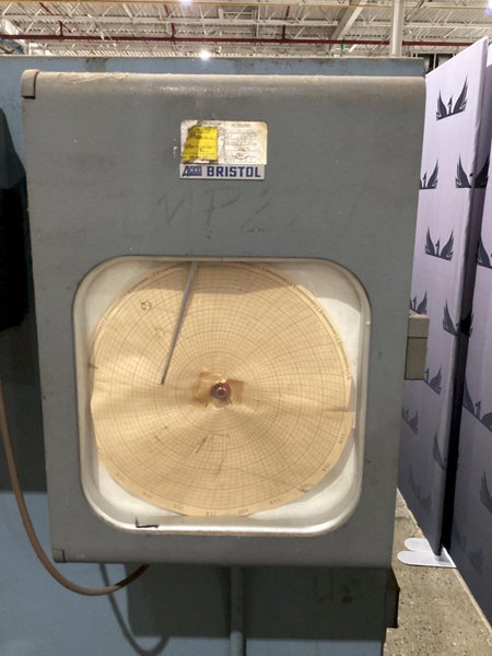 TENNEY 14 ENVIRONMENTAL CHAMBER OVEN W/ BRISTOL RECORDER USED