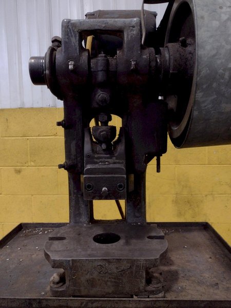 1 TON PERKINS MODEL #254-34 BENCH TOP GAP STAMPING PRESS: STOCK #18066