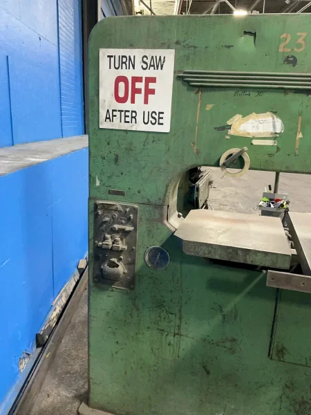 DO ALL 30” X 30” VERTICAL BAND SAW   -  V-36