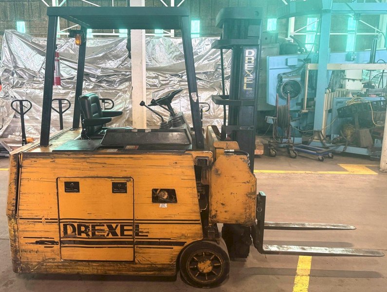 3000 Lb. Drexel Narrow Aisle Lift Truck SLT-30, Electric, Rotating Mast