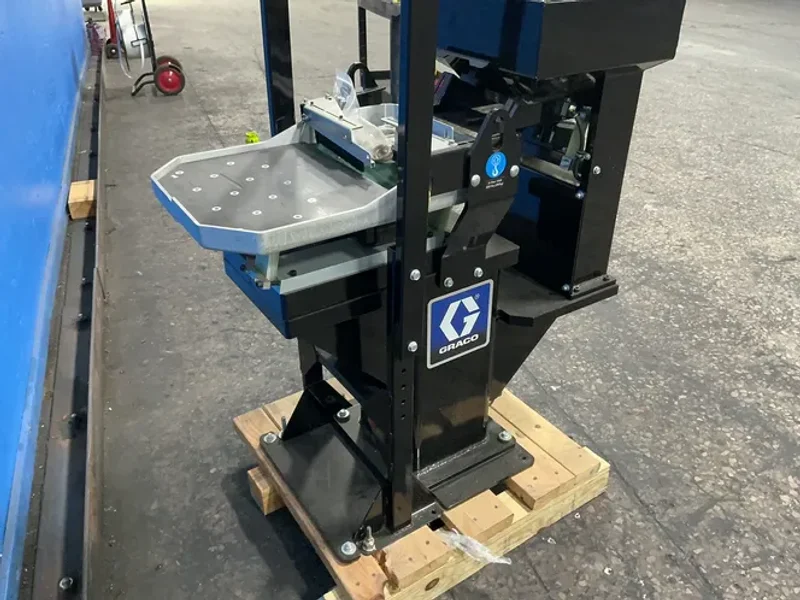 GRACO VIBRATORY PARTS FEEDER  -  16V133
