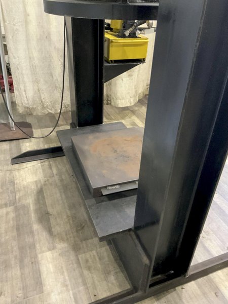 150 TON ITE MIGHTY MAX" H-FRAME HYDRAULIC TIRE PRESS: STOCK #81427
