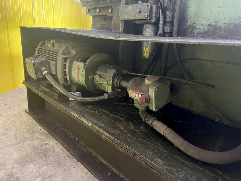 95 TON HILL ACME MODEL #6 HYDRAULIC IRONWORKER: STOCK #14712