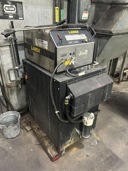 LANDA MODEL #EHW4-30024C HEATED PRESSURE WASHER: YOBRO #25061