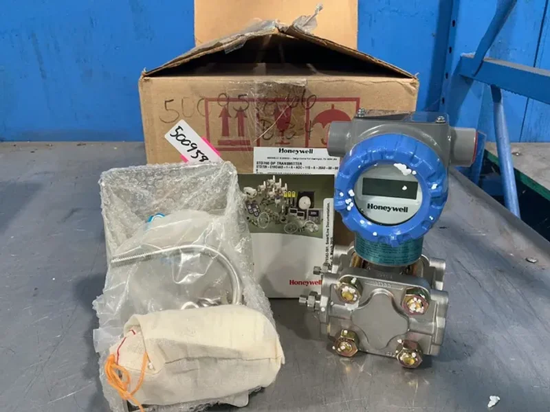 Honeywell 4500 Psi Differential Pressure Transmitter  -  Std720-e1hc4as-1-a-adc-11s-a-20a6-00-0000