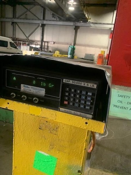 30,000# CAPACITY SCALE
