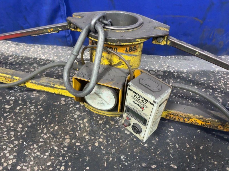 ANVER 800 LBS VACUUM SHEET LIFTER
