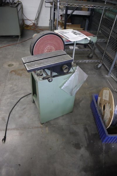 Central Machinery Combination Belt | Disc Sander Grinder, 6" Belt, 9" Disc, Metal Base, Single Phase- Auction Item