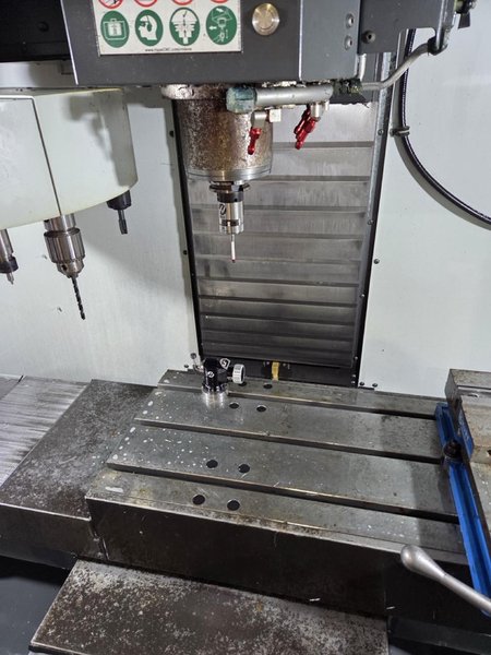 Haas VF-2 CNC VMC, 2022 – Haas HRT210 4th Axis Rotary with Tailstock, Wireless Probing, Rigid Tap, Chip Auger