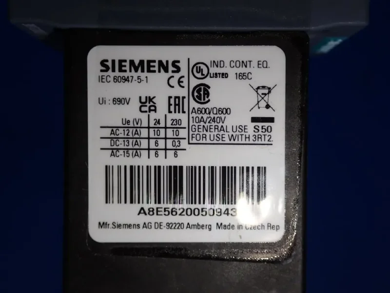 SIEMENS CONTACTOR  -  3RT2027-1BB44-3MA0