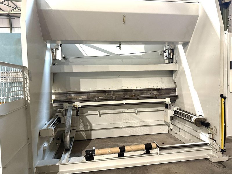 LVD PPEB - 250 ton x 4100 mm CNC