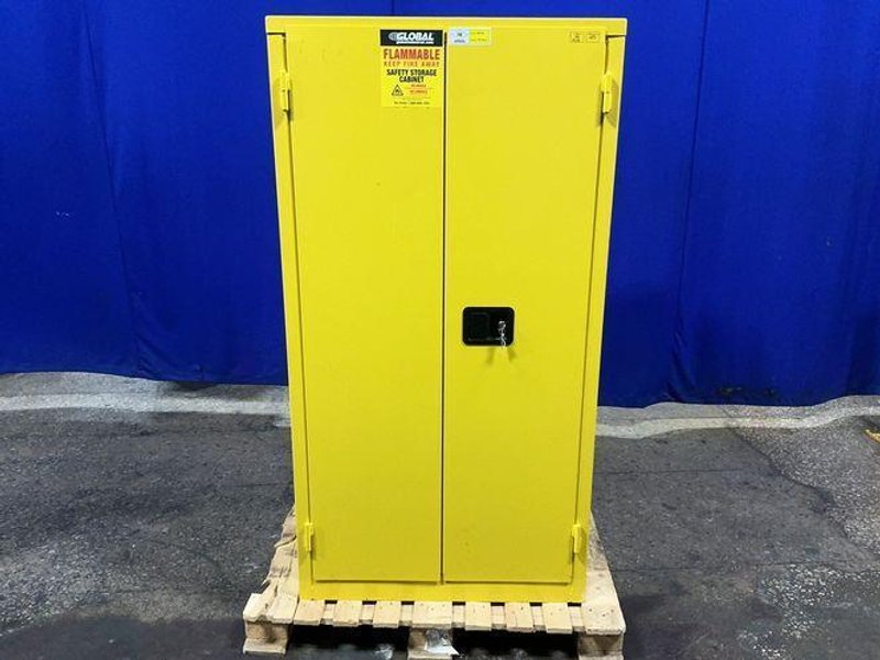 GLOBAL INDUSTRIES SAFETY CABINET