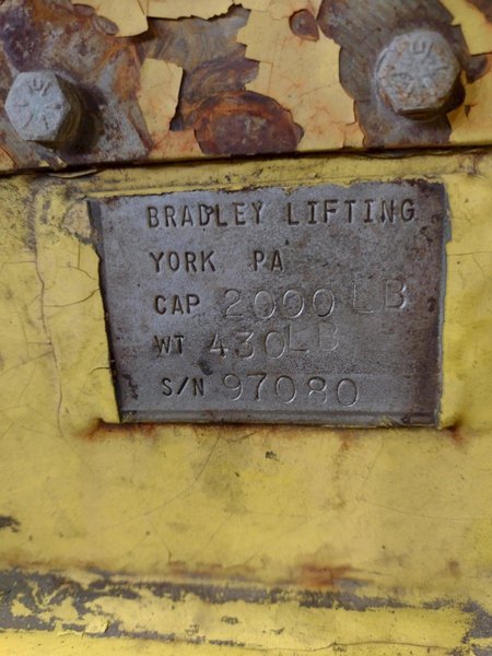 2000 LBS BRADLEY LIFTING POWERED TELESCOPING COIL GRAB LIFTER: STOCK #17883