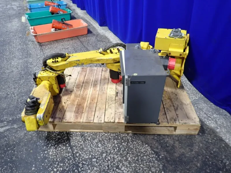FANUC ROBOT  -  M-6i