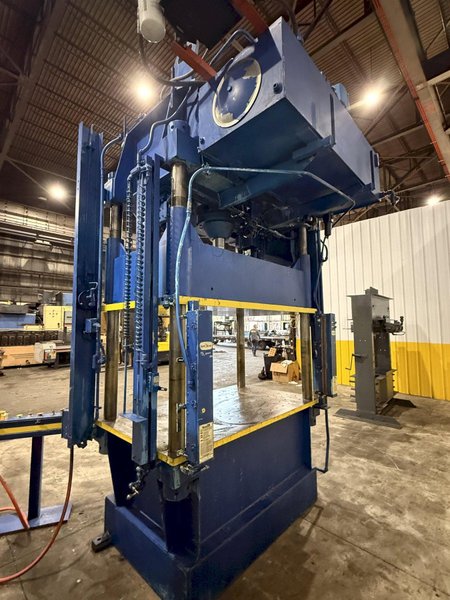 75 TON DAKE MODEL #18-558 HYDRAULIC 4-POST PRESS,  23&quot; STROKE: YOBRO #24094