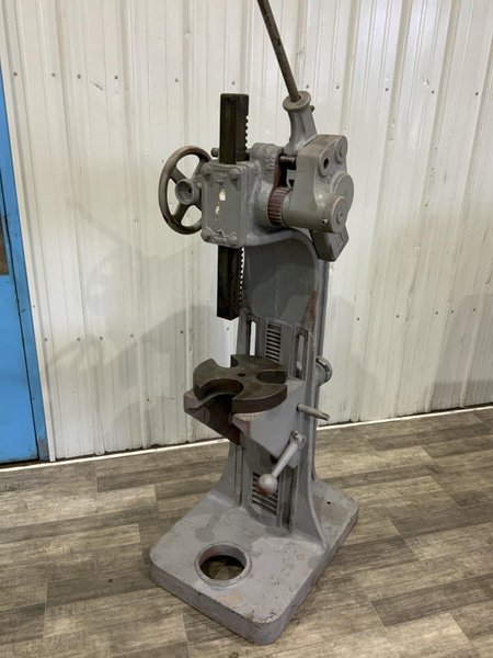 12 TON ATLAS NO. 4 ARBOR PRESS: STOCK #81388