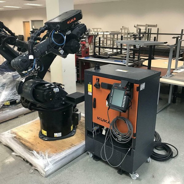 Kuka KR 60-3 CNC Robot, 2019 – KR C4 Control Unit, Never Used