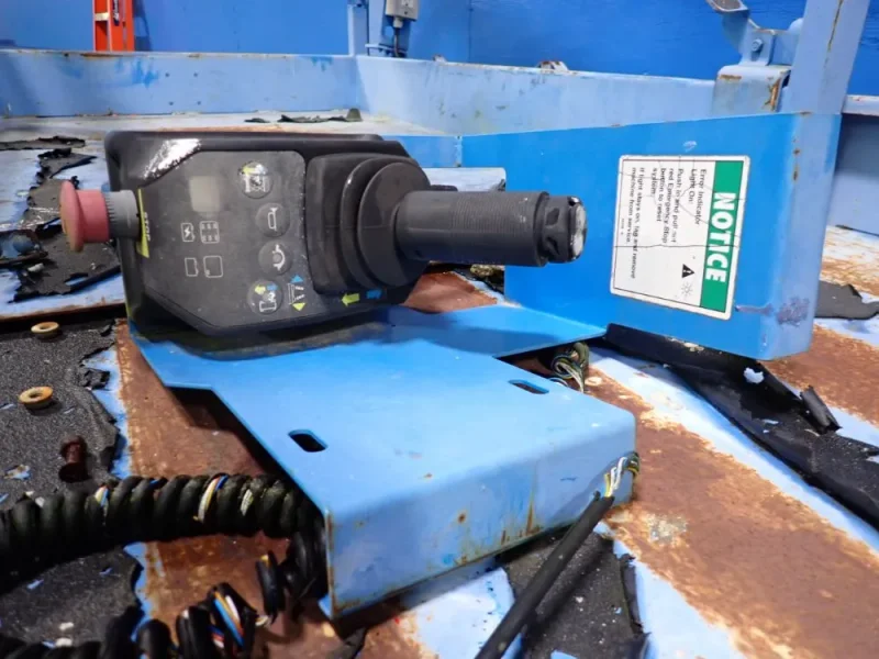GENIE 1000 LBS SCISSOR LIFT  -  GS-2646