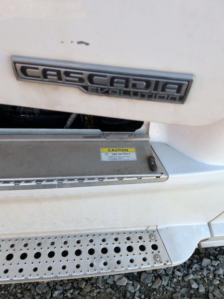2017 FREIGHTLINER CASCADIA 125 HJ4883