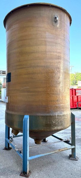 2000 Gallon Palmer Fiberglass Tank