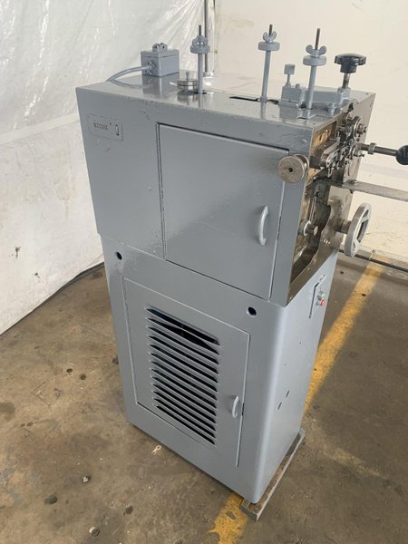 TORIN/TORRINGTON MODEL W10-A SPRING MAKER. STOCK # 0640923.