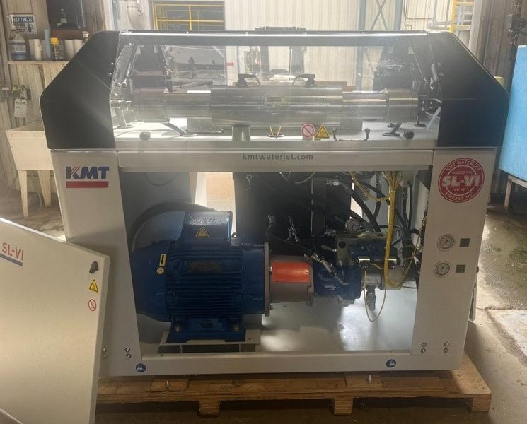 40 HP KMT Streamline SL-VI 40 Waterjet Intensifier, 2015