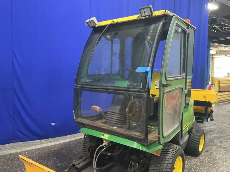 JOHN DEERE 54" BLADE 4WD TRACTOR W/SNOW PLOW &amp; SALT SPREADER  -  1435