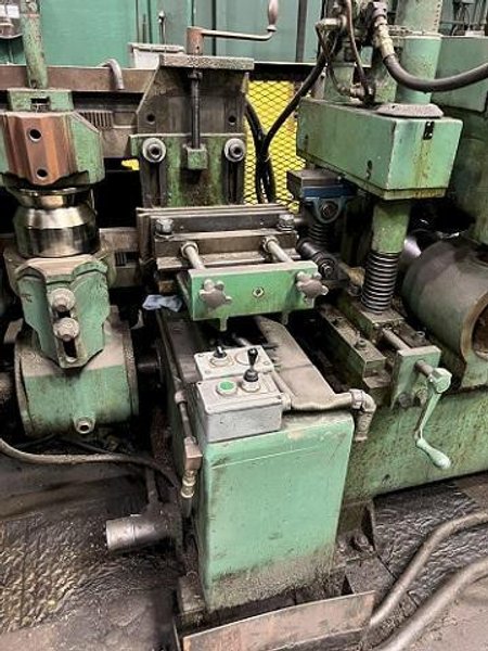 MEECO MODEL HD3 12-12 TPVC TWO PLANE BAR &amp; SHAPE STRAIGHTENER