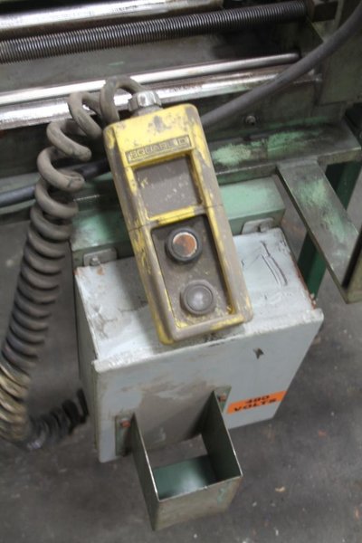 24' X 36'  FEED LEASE STOCK FEEDER AND STRAIGHTENER: STOCK #61069