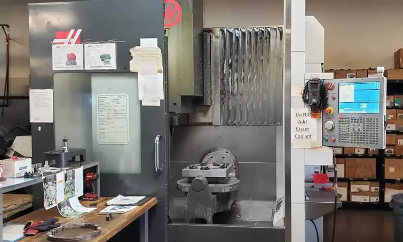 HAAS UMC-750SS | Machining Centers, Vertical, (5-Axis or More)