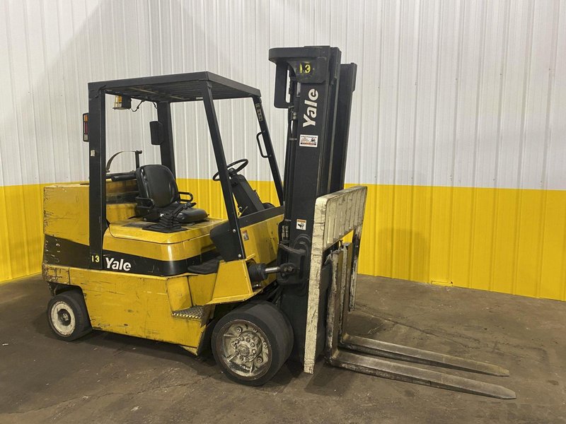 12,000 LBS YALE MODEL #GLC120M LP-GAS FORKLIFT: STOCK #18841
