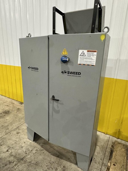 SWEED LOAD CLAMP &amp; TURNER / PACMAN FLIPPER SYSTEM WITH POWERED INFEED &amp; OUTFEED CONVEYORS: STOCK #22075