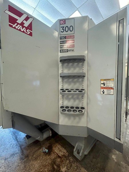 Haas EC-300 300mm CNC HMC, 2006 – Through Spindle Coolant, 8K Spindle