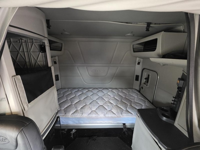 2022 Peterbilt 567 804180