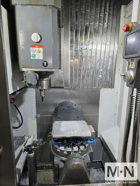 HAAS UMC-500SS CNC Vertical Machining Center, 2021