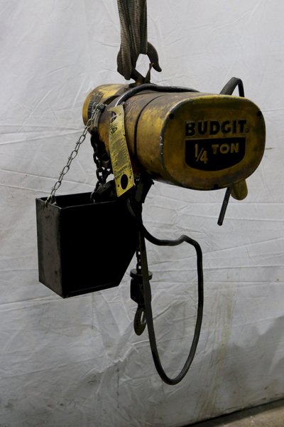 1/4 TON BUDGIT ELECTRIC CHAIN HOIST : STOCK #11989