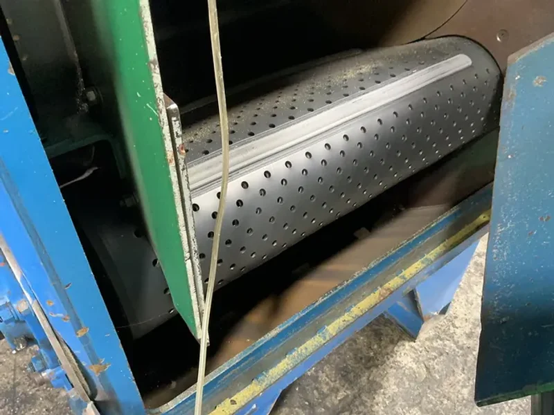 24” X 28” Shot Blaster