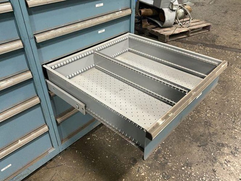LISTA 18 DRAWERS TOOL CABINET
