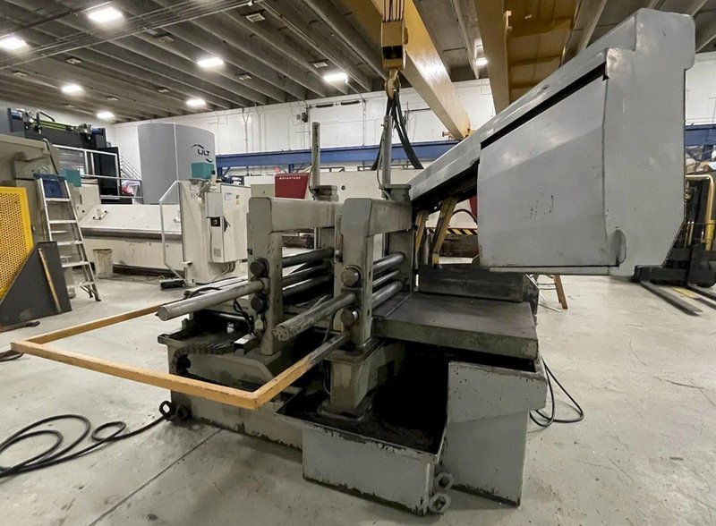 1997 Hyd-Mech M16A Horizontal  Bandsaw (#5197)