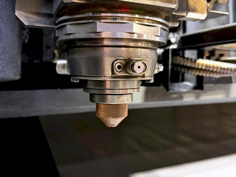 Mitsubishi ML3015eX-F60 Fiber Laser