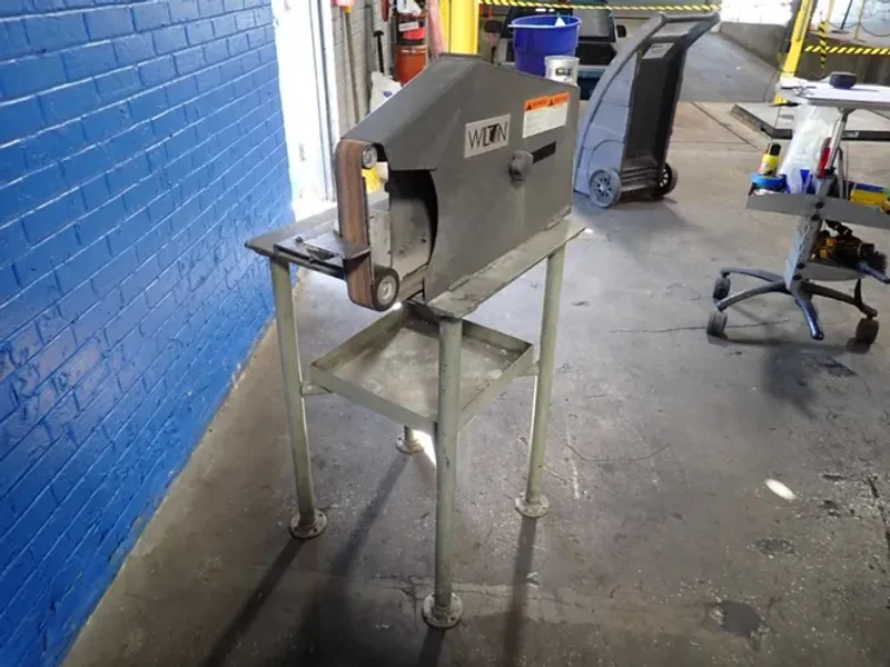 WILTON 2" x 4" BELT GRINDER  -  SQUARE WHEEL