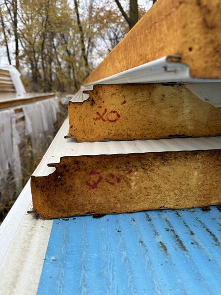 36&quot; CF SERIES-VERTICAL DOUBLE SIDED INSULATED WALL PANELS. STOCK # 1056122