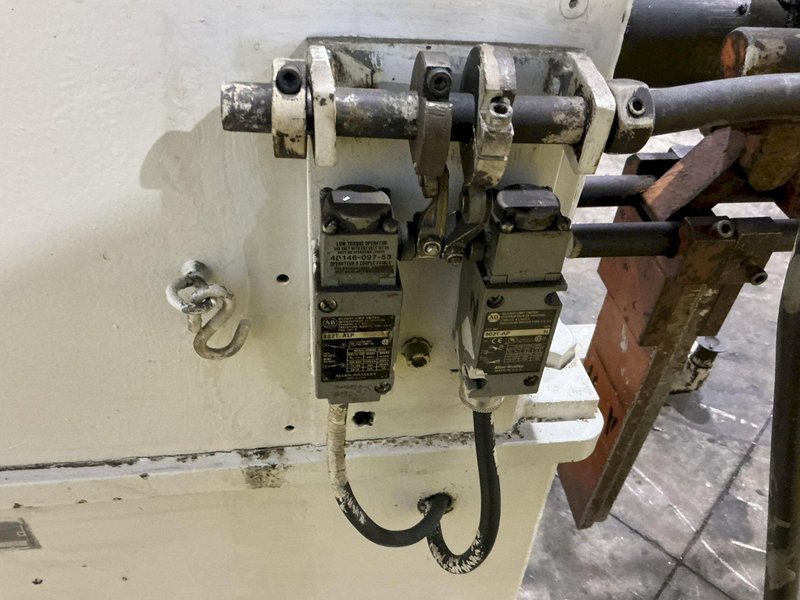 6,000 LB X 12" W DURANT MODEL #MD601 MOTORIZED COIL REEL UNCOILER: YOBRO #24810