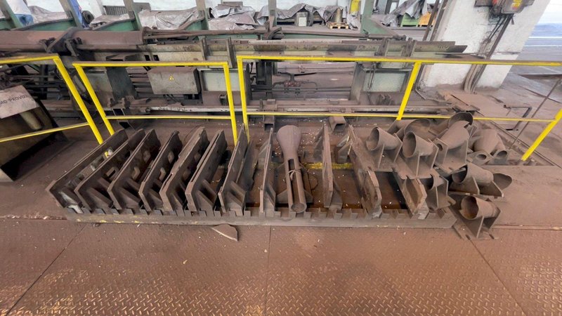 FARMER NORTON No. 4V-2M TWO ROLL STRAIGHTENING MACHINE