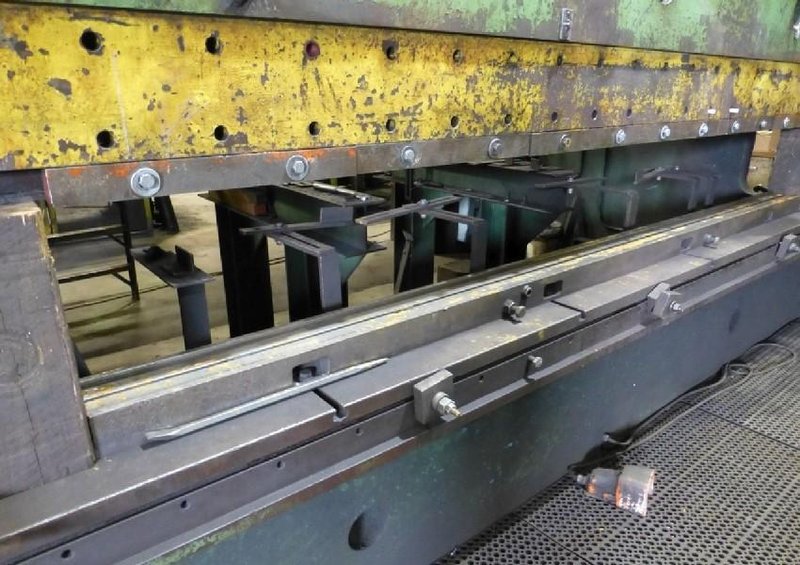 1000 TON X 18' NIAGARA HD1000 14-18 HYDRAULIC PRESS BRAKE. STOCK # 2000520