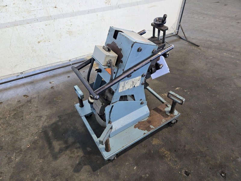 1.5" GULLCO KBM-18-D PLATE BEVELING MACHINE. STOCK # 0654326