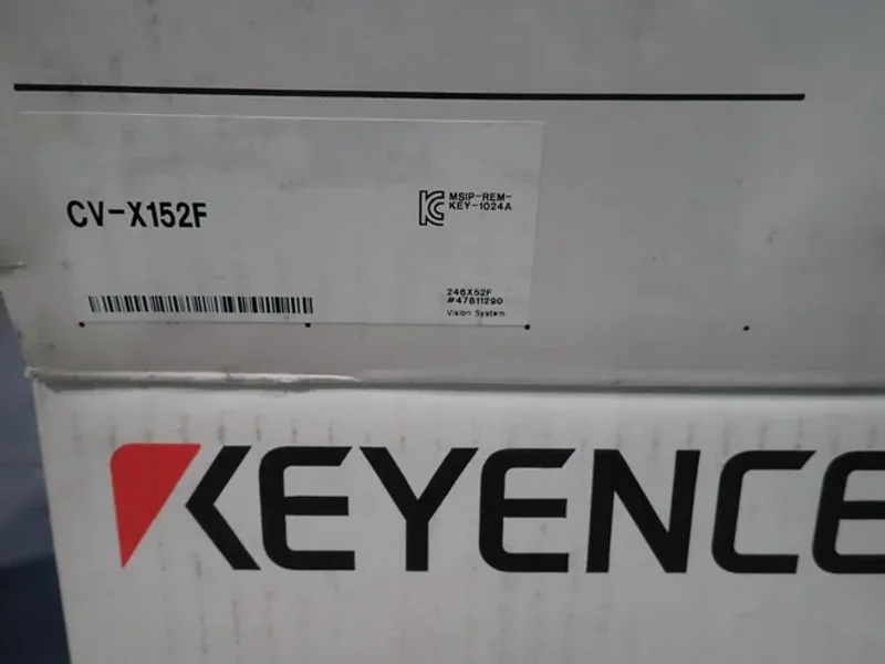 KEYENCE CONTROLLER  -  CV-X152F
