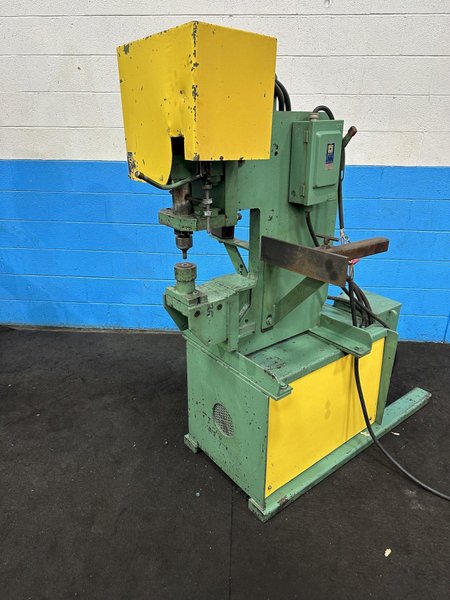 40 TON IRON CRAFTER HYDRAULIC C FRAME PUNCH:  STOCK #77244