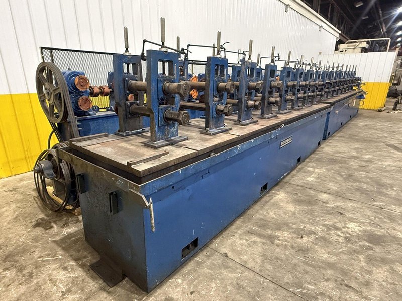 16 STAND x 3" X 18" ROLL SPACE BRADBURY MODEL #430 U-JOINT DRIVE ROLLFORMER: YOBRO #25254